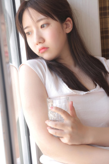一个上面一个下面嘴巴