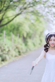 美女100%露全身